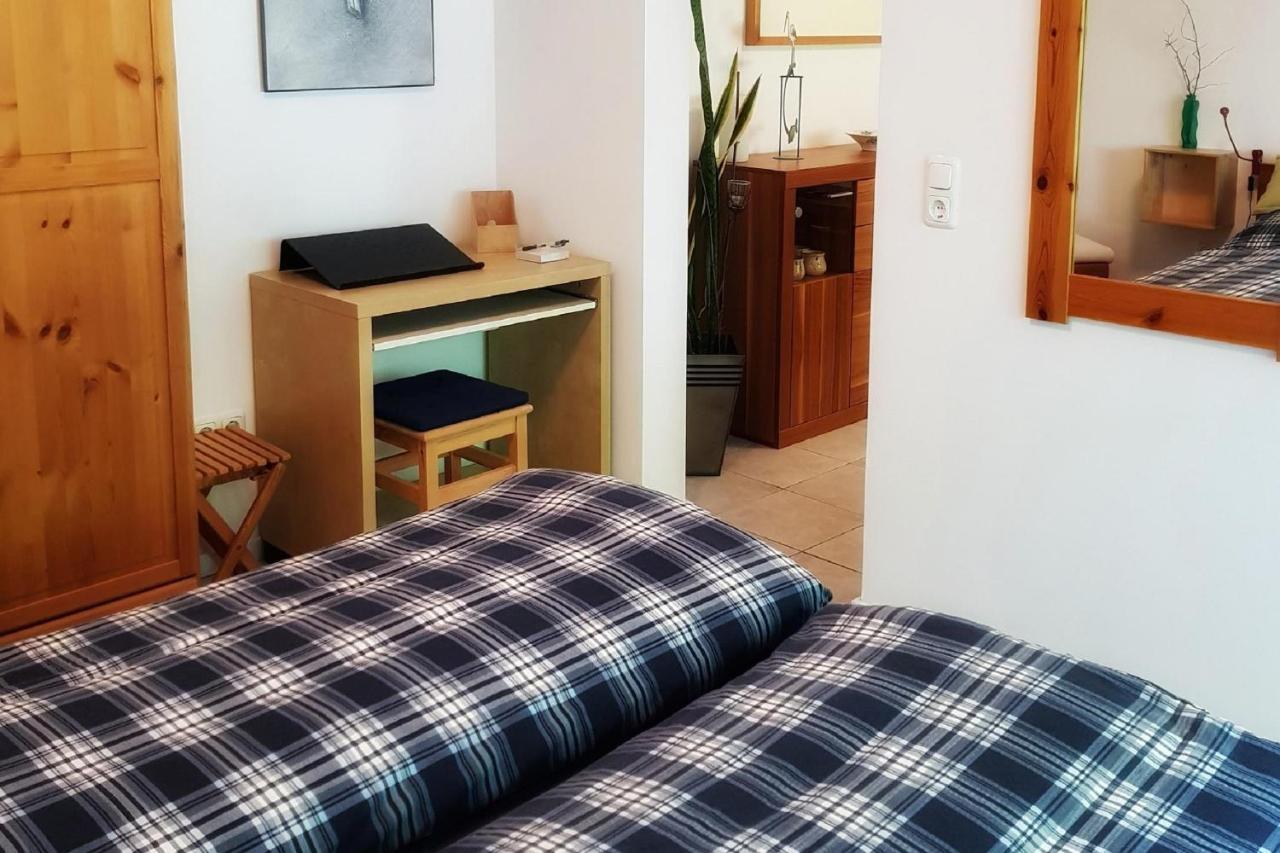 Ferienwohnung Am Atelier Horn Оверат Экстерьер фото